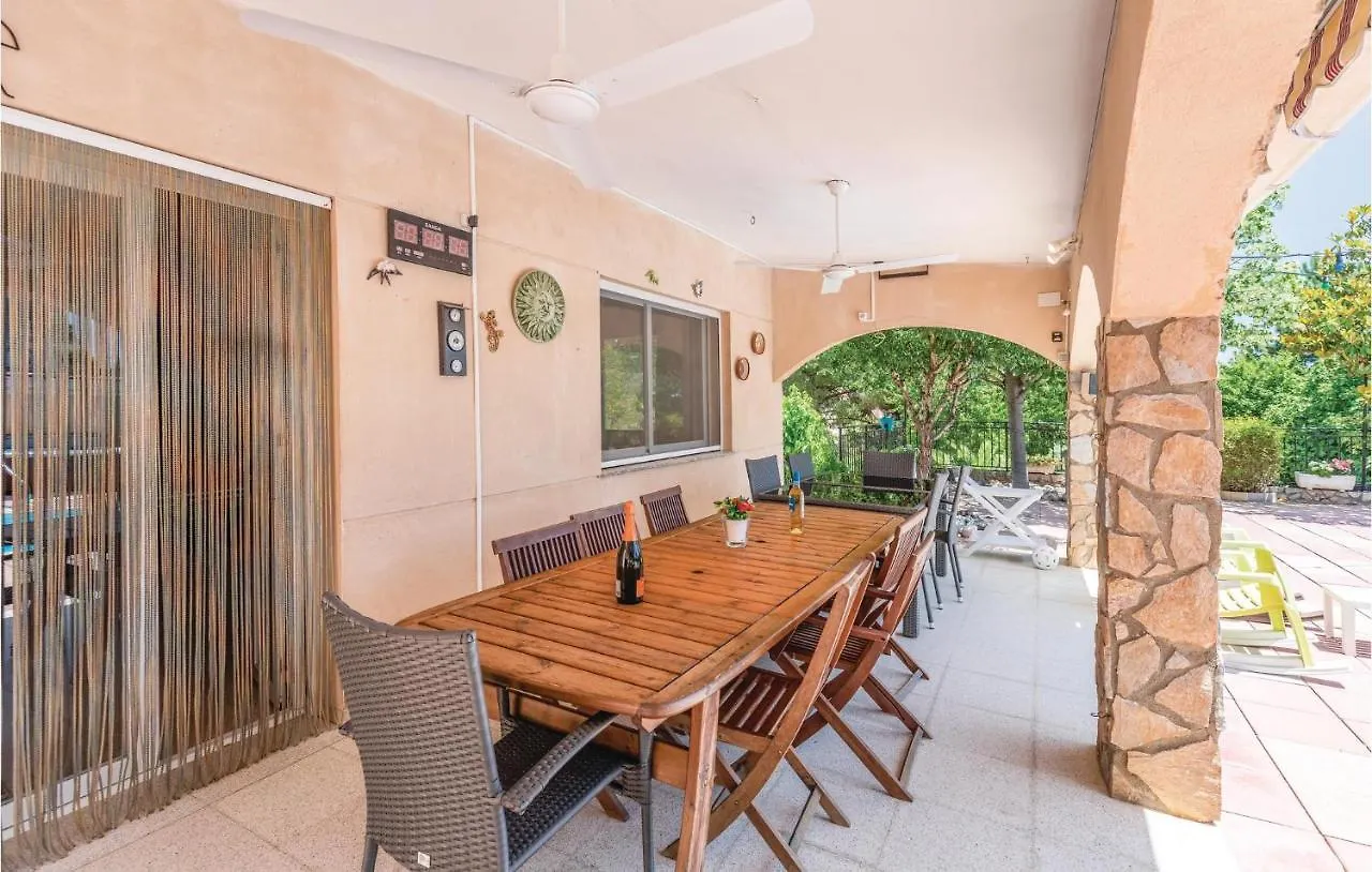 Amazing Home In تورديرا بيت للعطل