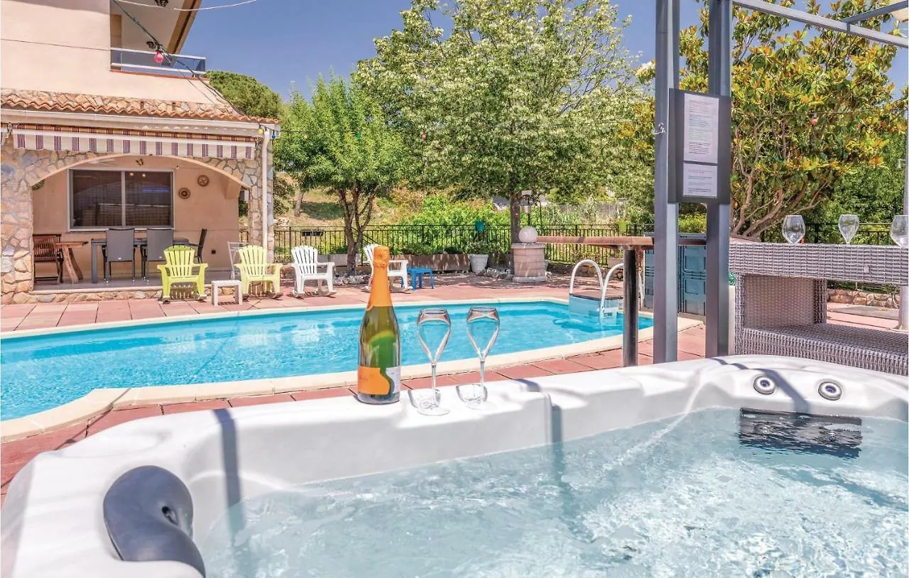 Amazing Home In تورديرا بيت للعطل